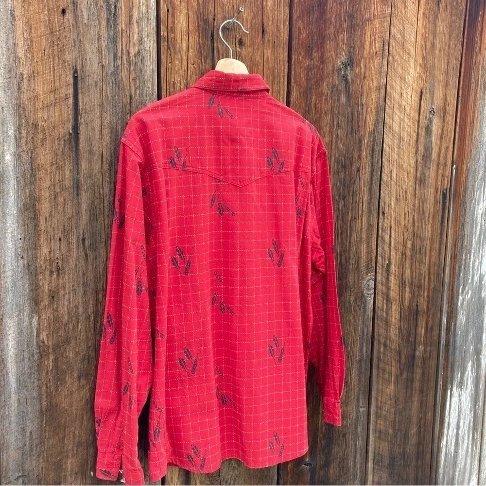 Vintage Wrangler Red feather pattern Button Up Shirt Size XL women's - Picture 5 of 12